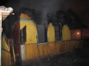 Огонь поглотил мать, трехлетнего сына и девятилетнюю внучку